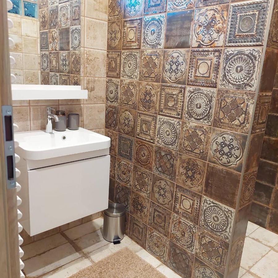 Dr Becsey Luxury Apartman Бекесксаба Екстериор снимка