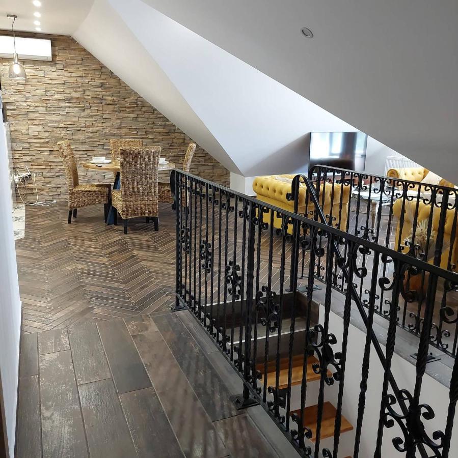 Dr Becsey Luxury Apartman Бекесксаба Екстериор снимка
