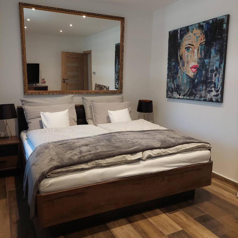 Dr Becsey Luxury Apartman Бекесксаба Екстериор снимка